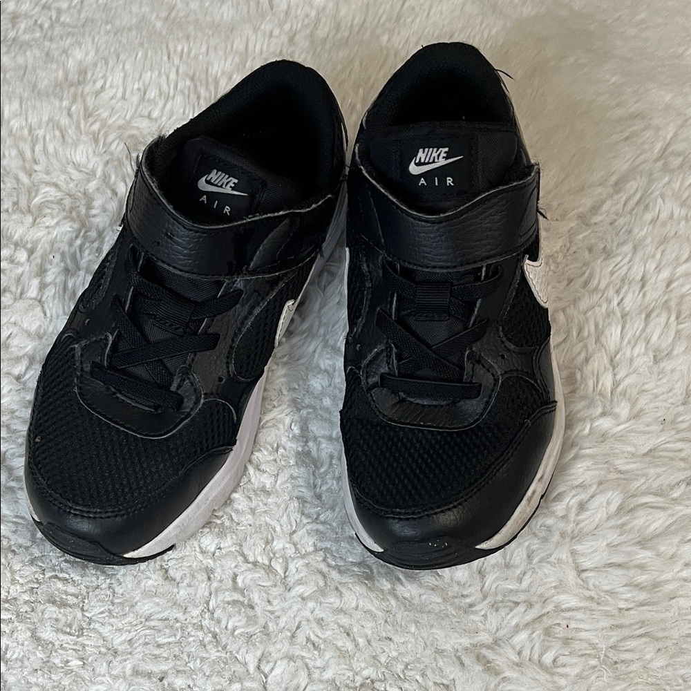 Nike Kids Black and White Sneakers